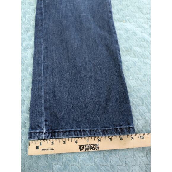 Levi's ultimate Booty Shaping lift boot cut 544 jeans Size 12 medium - Picture 12 of 12